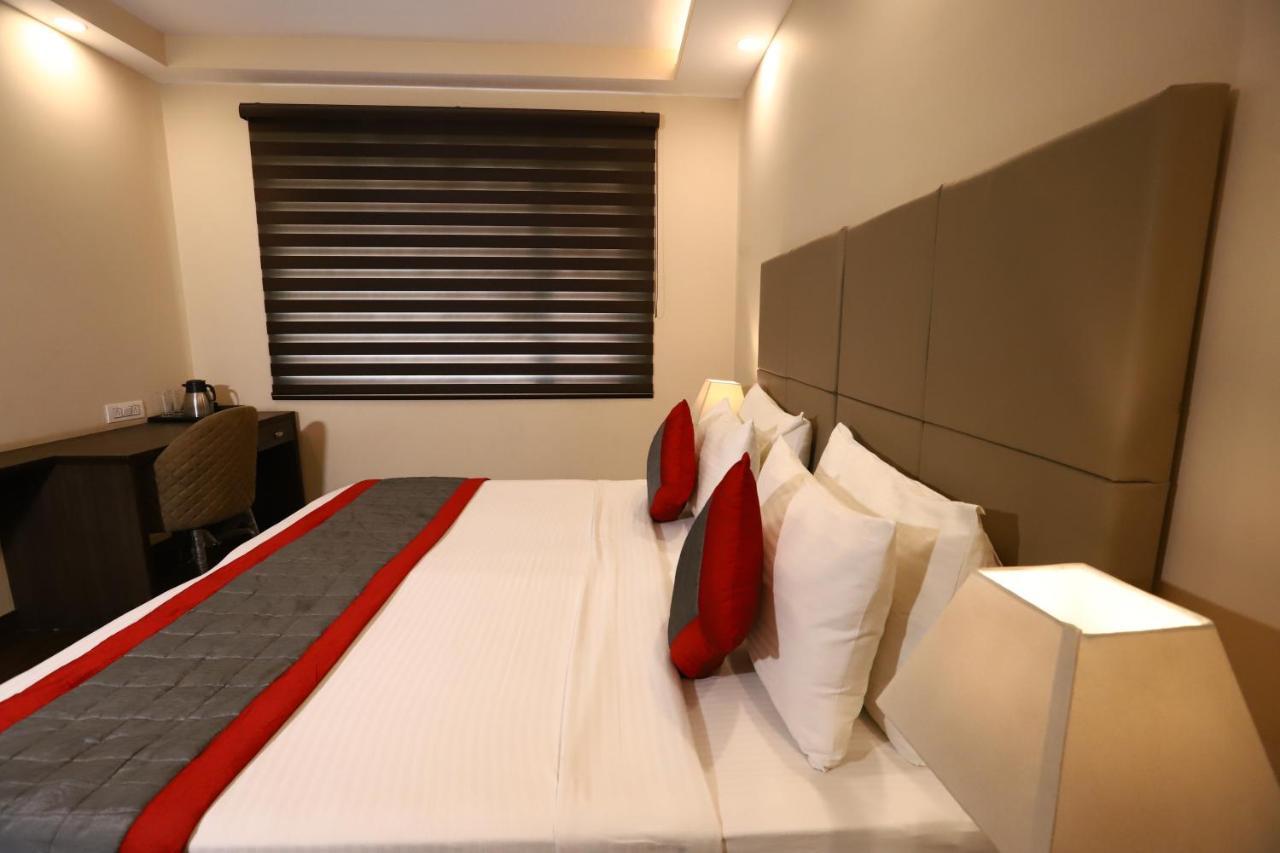 Hotel Azulo Inn Bhikaji Cama Place Delhi - Couple Friendly Local Ids Accepted Neu-Delhi Exterior foto